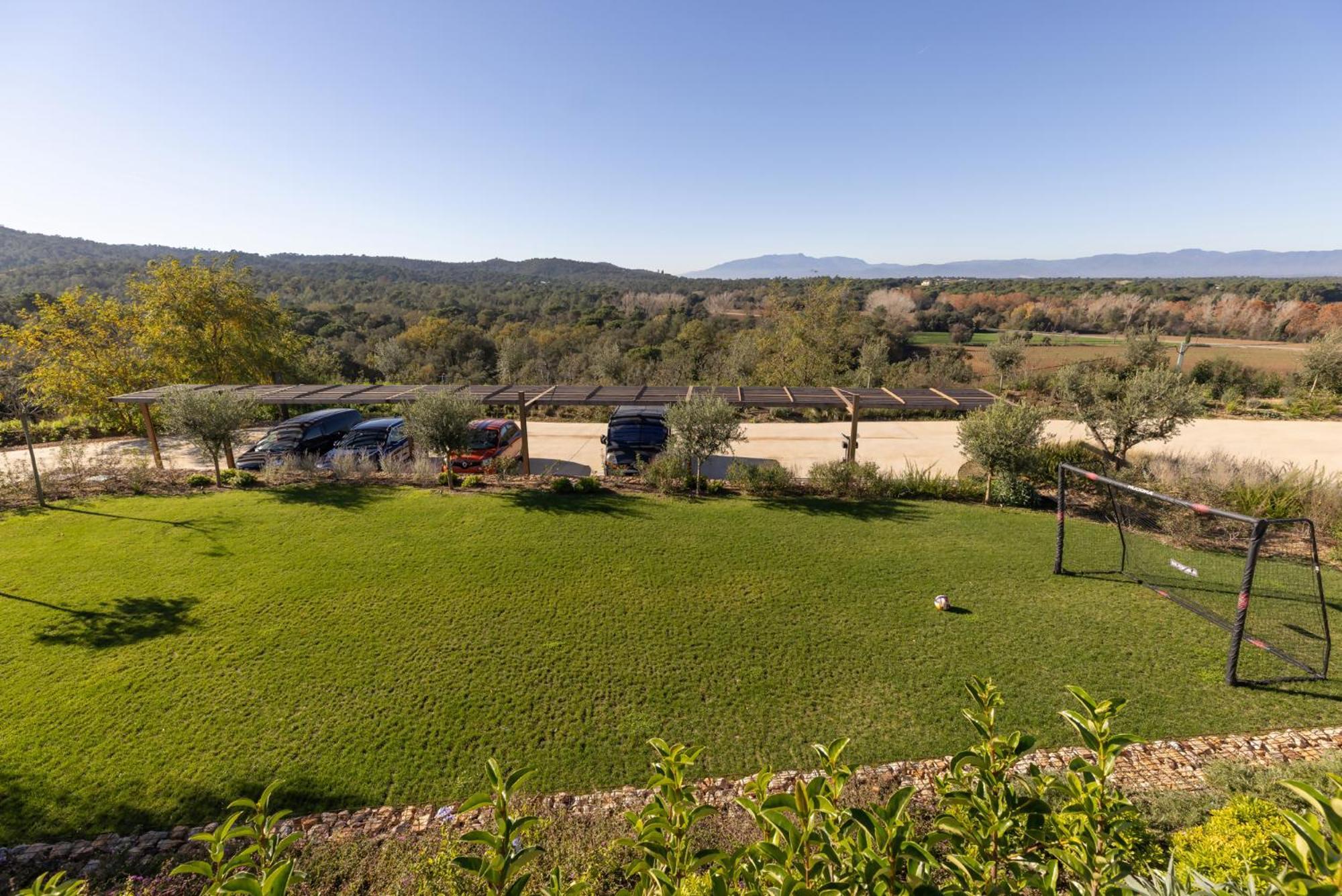 Can Bufi Espectacular Casa Con Piscina Interior Llagostera Bagian luar foto